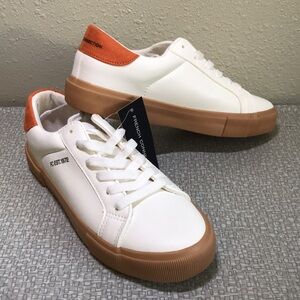 NWT French Connection Becka Sneakers Size 6